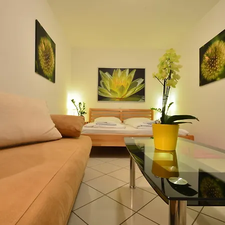 Apartment Ajo Danube Vienna