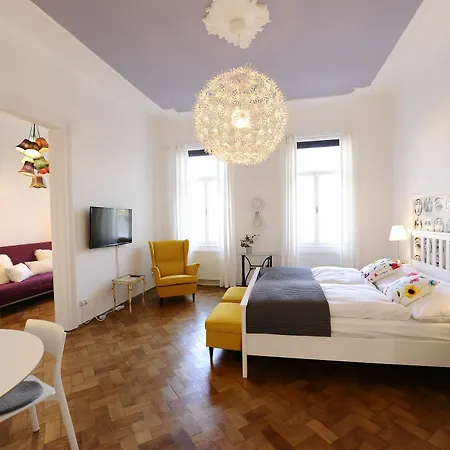 Daire Leuhusen Boutique Vienna,