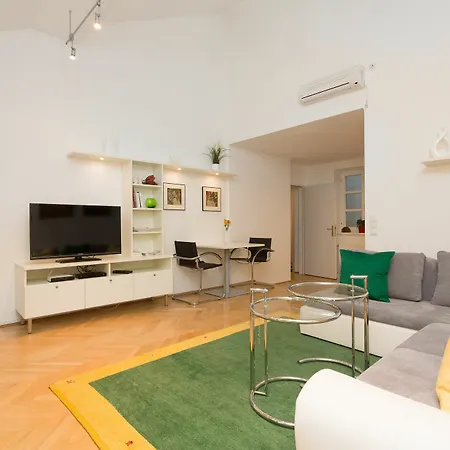 Jupiter Esslinggasse Apartment Vienna