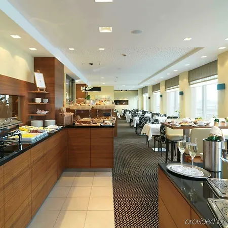 Hotel Am Parkring 4*