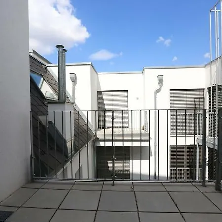 4 Beds&more Aparthotel 5*