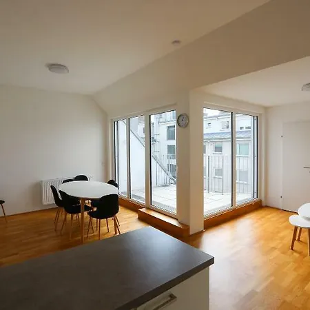 4 Beds&more Aparthotel 5*