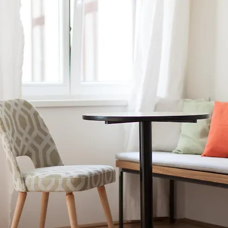 Center City-apartment Apartment *