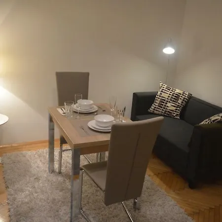 Charmante Altbauapartments Apostelgasse Apartment *