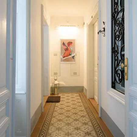 City Apartment Apartman *