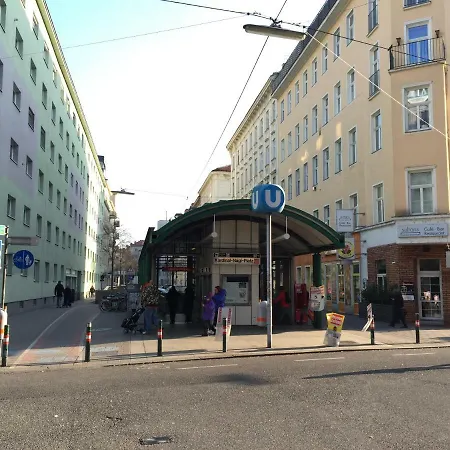 Charmante Altbauapartments Apostelgasse Vienna