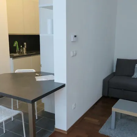 2 Apartment *