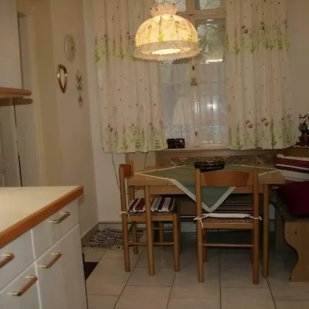 Apartment 70m² Grosses Mit Gartenzugang *