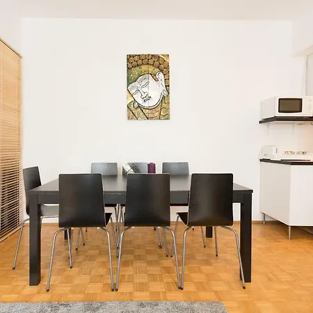Lovely Two Level For Families *