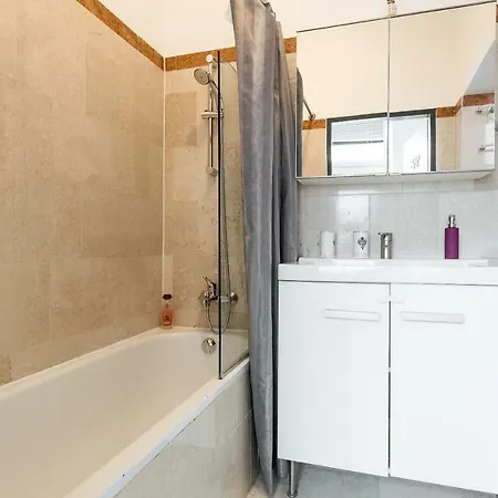 Lovely Two Level For Families *