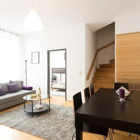 Apartment Lovely Two Level For Families *