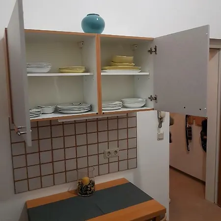Gerald's 10 Apartment