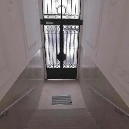 Casa Nostra - Ruhige Stadtwohnung Mit Balkon Vienna