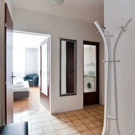 Top Location Marchetti Apartment *