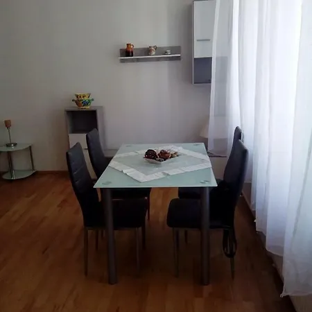 Veronika 29 Apartment