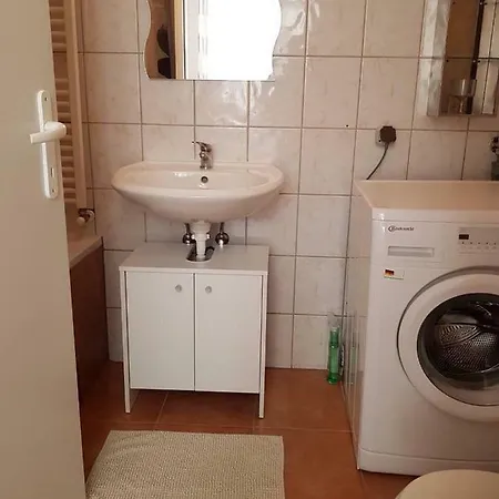 Veronika 29 Apartment