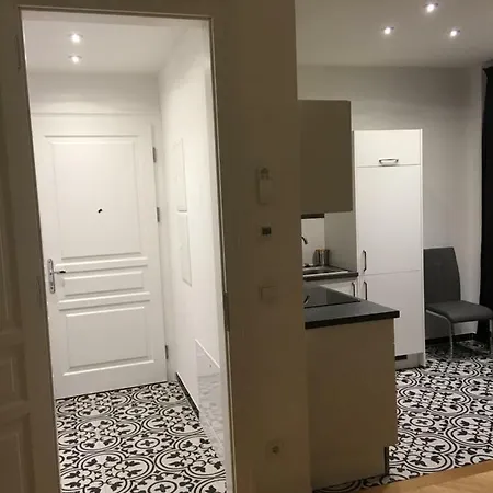 Kramergasse 3 * Vienna