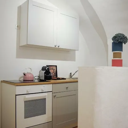 City Center Apartment *