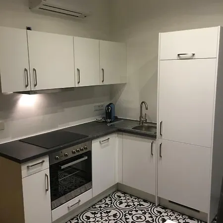 Kramergasse 3 * Vienna