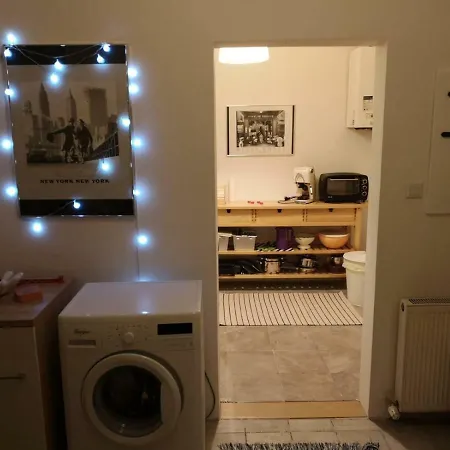 Apartment Low Budget Flat Rossau *