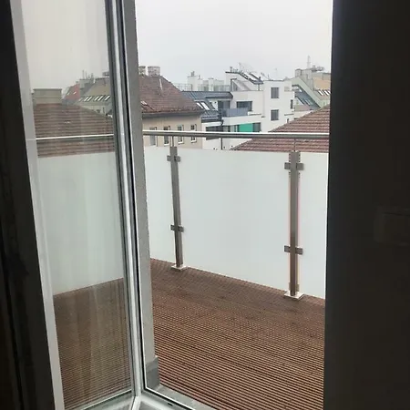 Modern With Balcony * Wien