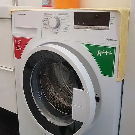 Gerald's 5 Apartment *