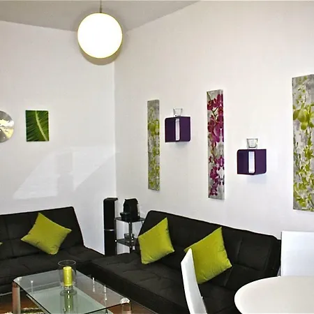 Benefitapartment Old Town Apartment