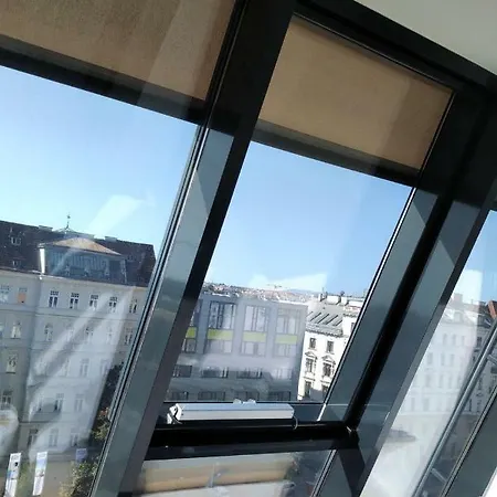 Roof Top With Views. Apartment