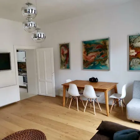 Atelier Lomani * Vídeň