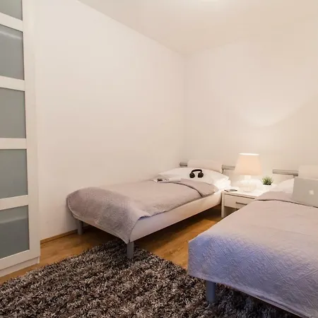 Apartment Mandlgasse I Contactless Check-In Apartment Vienna