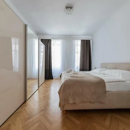 Apartment Dream