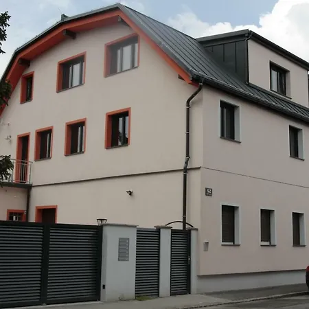 Stay-in 23 * Viena
