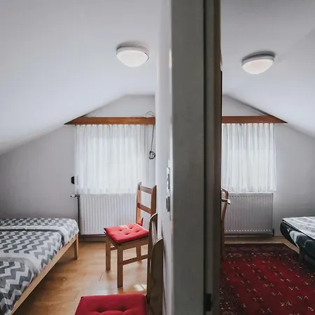 Apartment Garden House With Parking Lot *