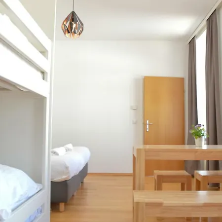 Hostel Metro Apartments Vienna *