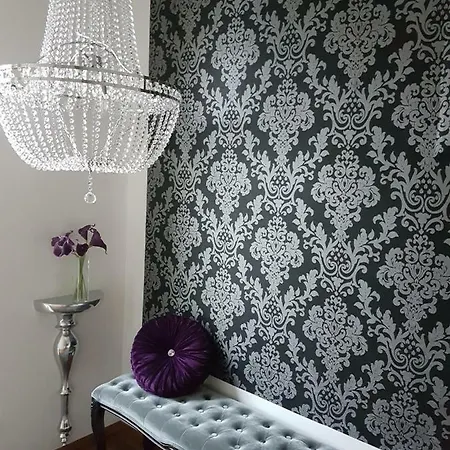 Apartment Love *