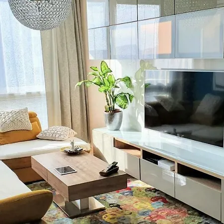 Apartment Cloud 7 *