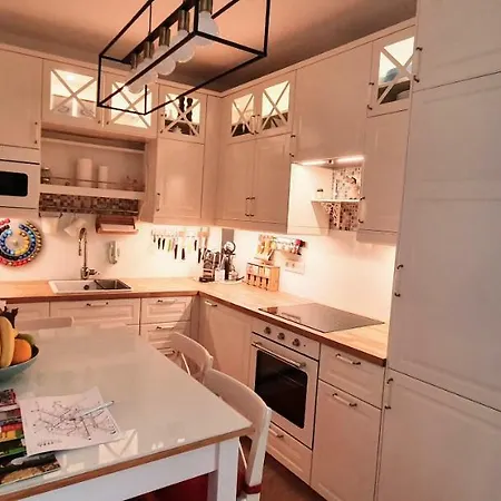 Cloud 7 Apartment *