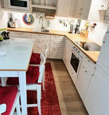 Cloud 7 Apartment