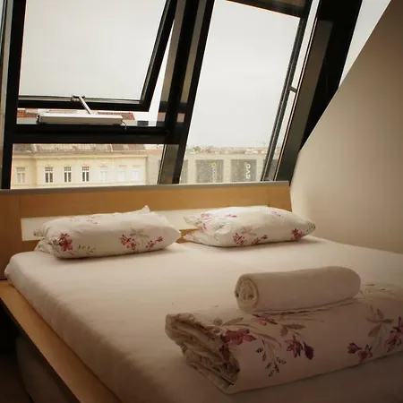 Roof Top With Views. Apartment Vienna