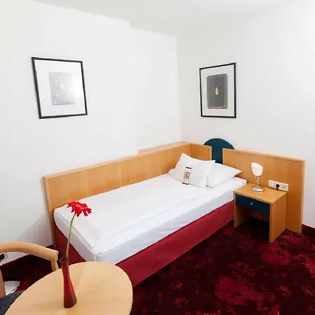 Boltzmann Szálloda 4*