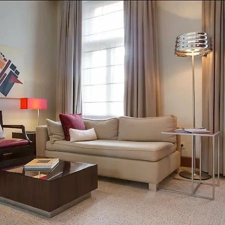Hotel Radisson Blu Style Hotel, 4*