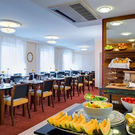 Alpha - Artist 4* Vienna