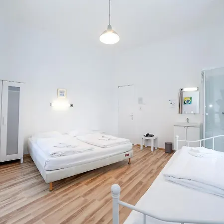 Timeout Hotel, 5 Min To Center, Self Check In Hotel Wien