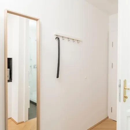 Heart Of Ottakring Apartment