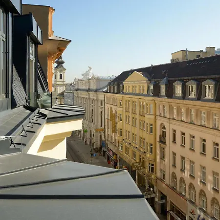 Lovely Two Level For Families Apartment Vienna