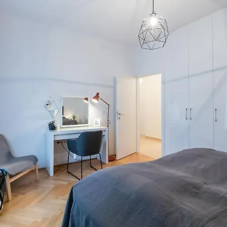 Elegance Apartamento *